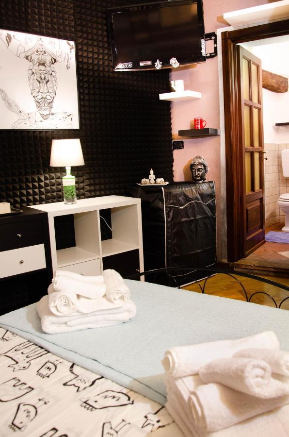 House Antica Dimora Soggiorni In Langa Centro Storico
