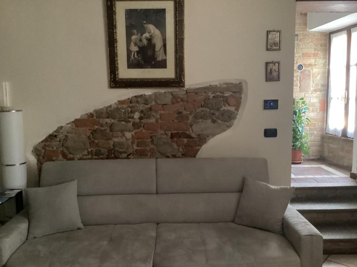 House Antica Dimora Soggiorni In Langa Centro Storico Hébergement de vacances La Morra