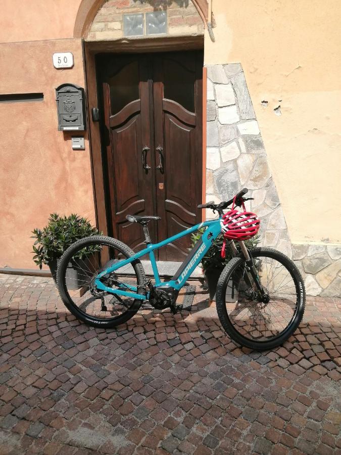 House Antica Dimora Soggiorni In Langa Centro Storico