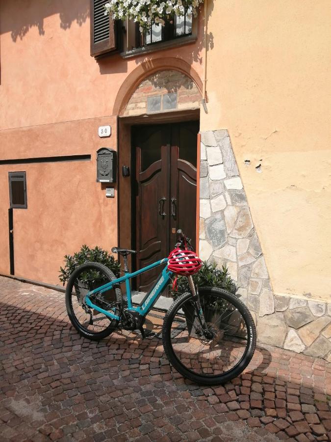 Hébergement de vacances House Antica Dimora Soggiorni In Langa Centro Storico *